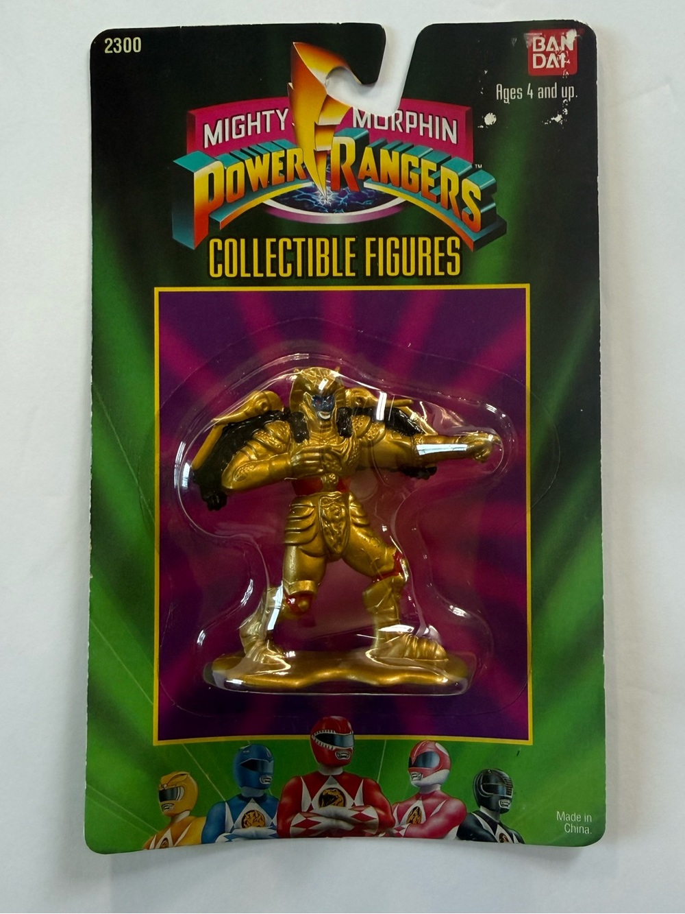 Bandai Gold Mighty Morphin Power Rangers Collectible Figure